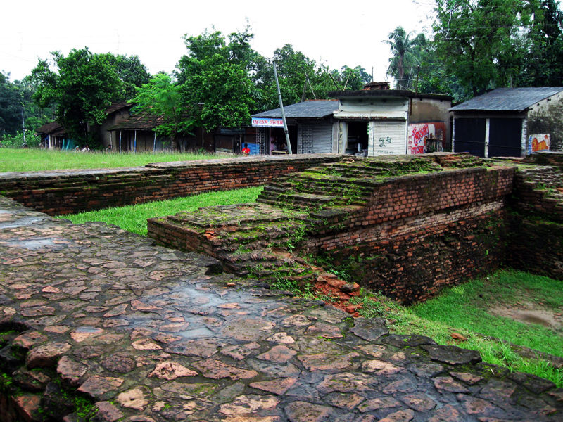 Photo of The 2500-year-old lost city of Bengal 8/14 by The Compulsive Traveller