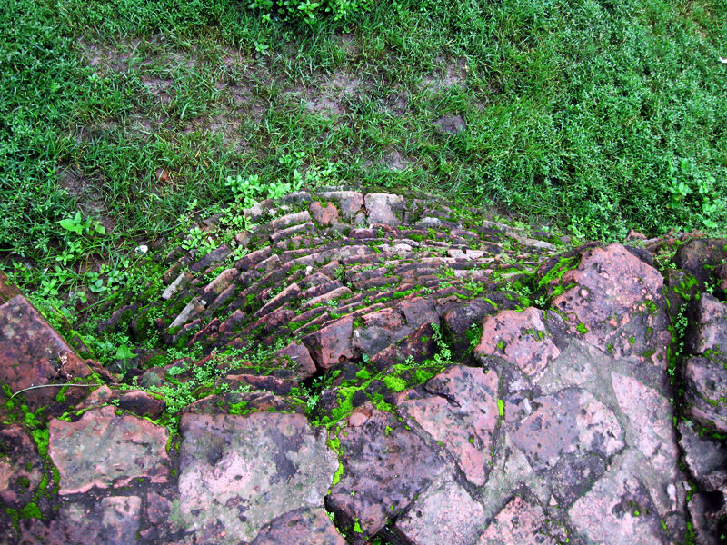 Photo of The 2500-year-old lost city of Bengal 10/14 by The Compulsive Traveller