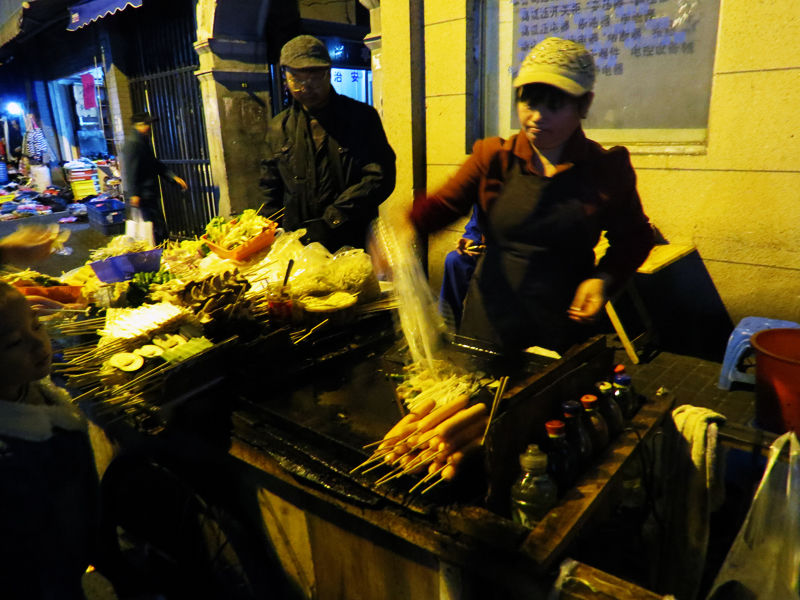 Photo of What to expect at the dinner table in China 2/9 by The Compulsive Traveller