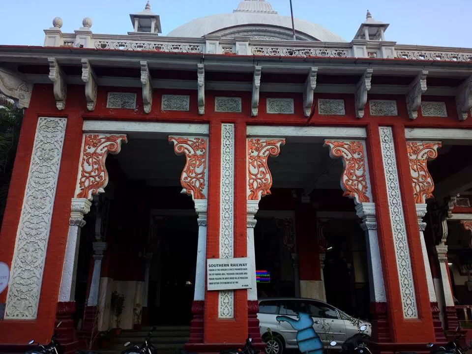 Photo of Egmore, Gandhi Irwin Road, Chennai, Tamil Nadu, India by Chendilk