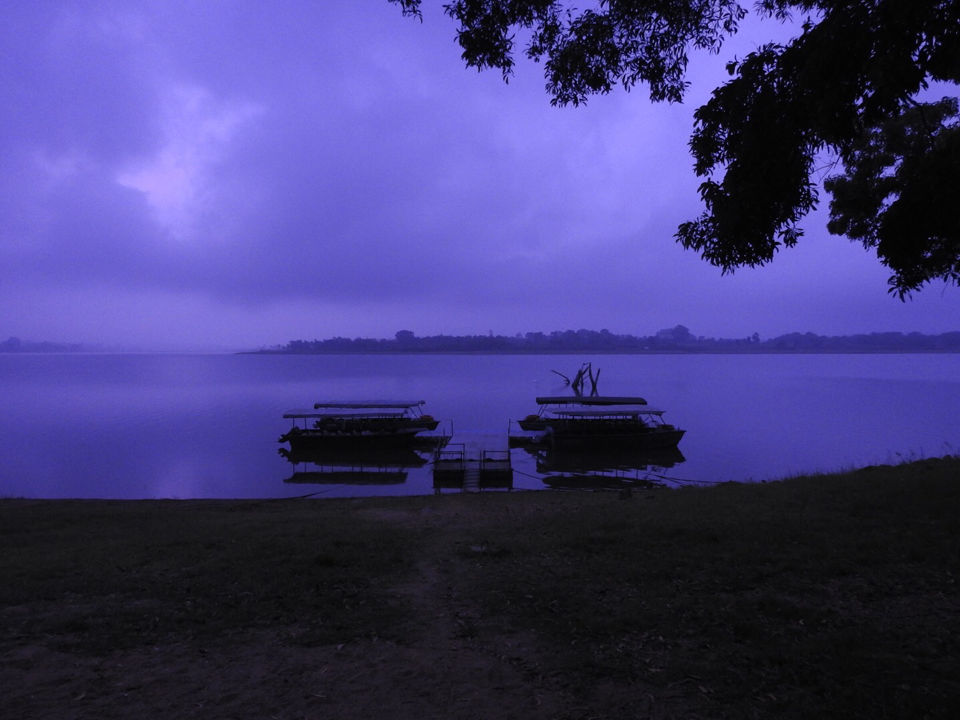 Photo of Nagarahole National Park - Kabini Backwaters 10/15 by Chendilk
