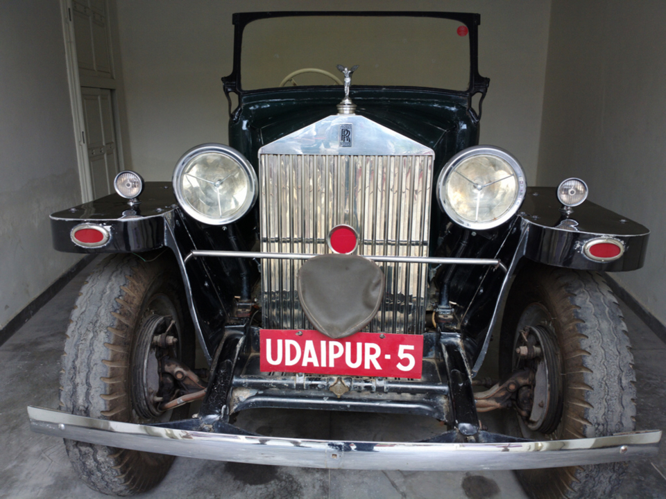 Photo of Vintage Car Collection of Udaipur Maharajah 1/11 by Chendilk