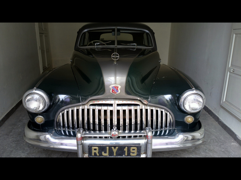 Photo of Vintage Car Collection of Udaipur Maharajah 6/11 by Chendilk