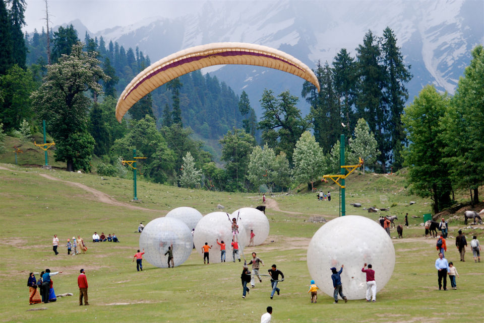 Manali paragliding