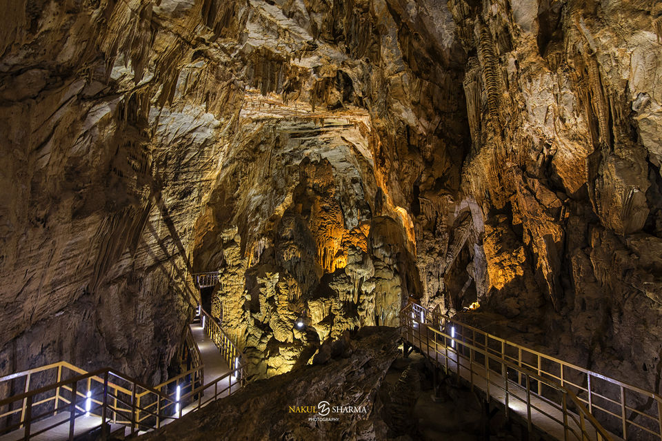 Photo of The Wonder Of Caves 2/2 by nakul
