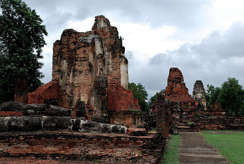 Photo of A Solo Traveler's Guide to Thailand 1/6 by Pamela Macnaughtan