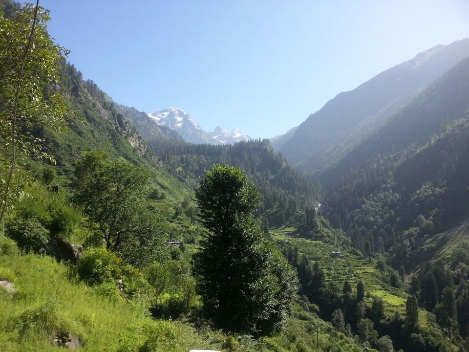 Photo of The villages of Parvati Valley 3/15 by Anunay Sood