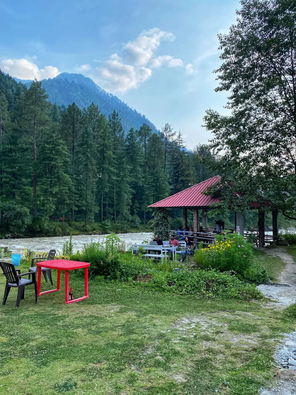 Photo of Chalal Trek Trail, Sosan, Himachal Pradesh, India by Amruta Bade