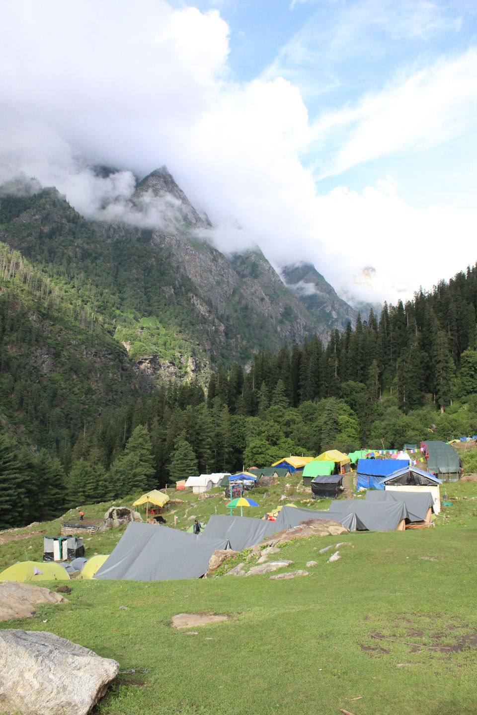 Photo of Kheerganga Trek, Khir Ganga, Himachal Pradesh, India by Amruta Bade
