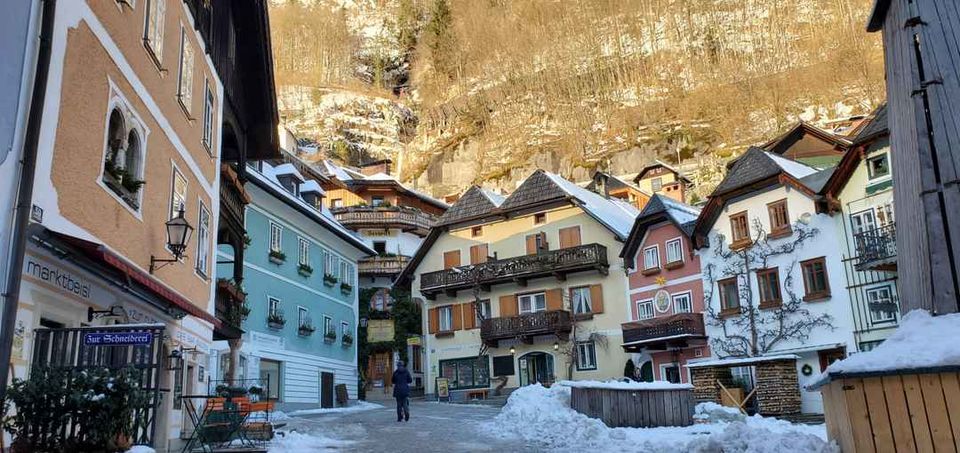 Photo of Dreamy Winter Wonderland- Hallstatt, Austria by Swati Goyal