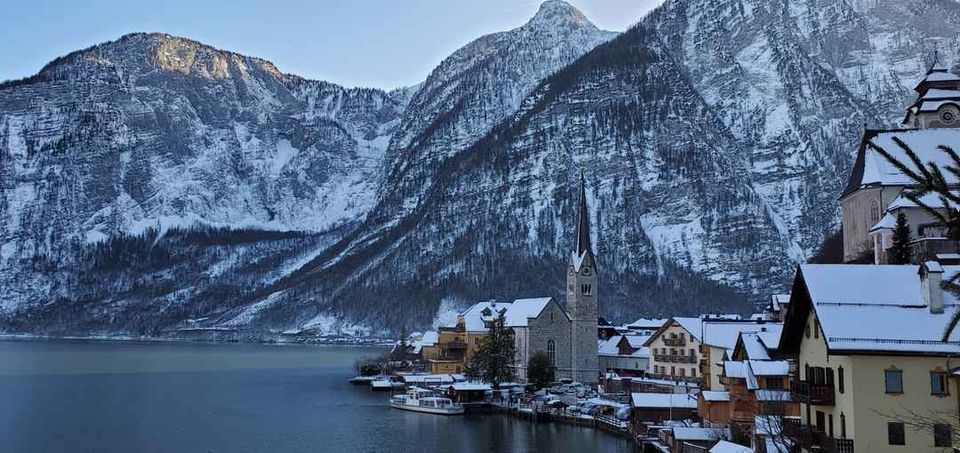 Photo of Dreamy Winter Wonderland- Hallstatt, Austria by Swati Goyal
