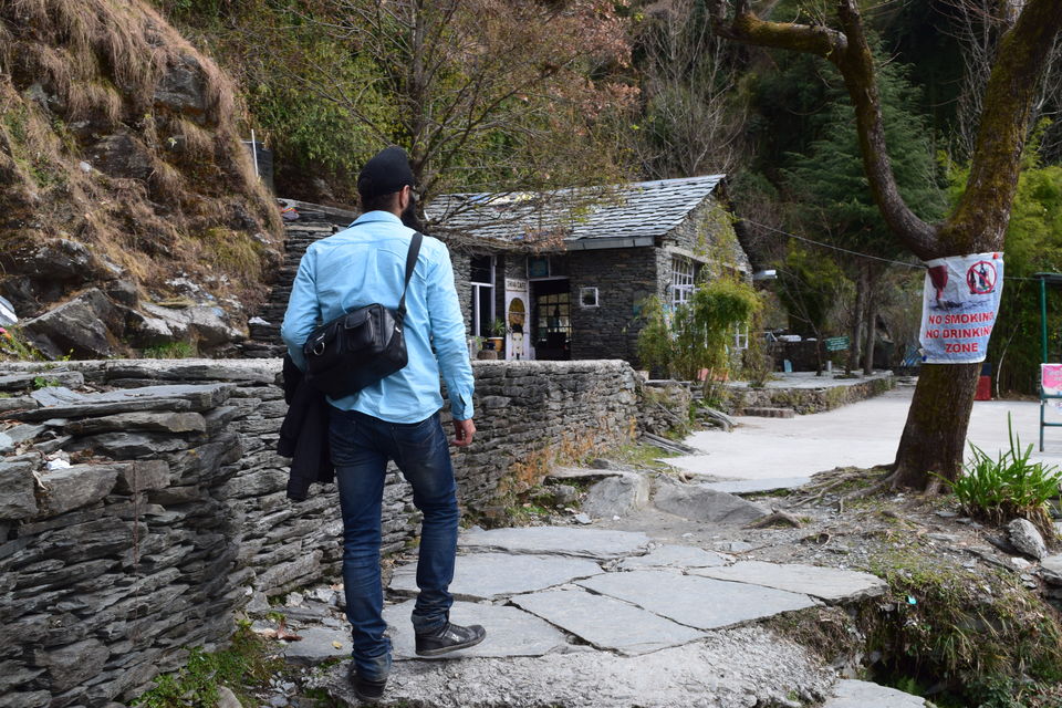 Photo of Gharoh, Himachal Pradesh, India by Sarabjeet Singh