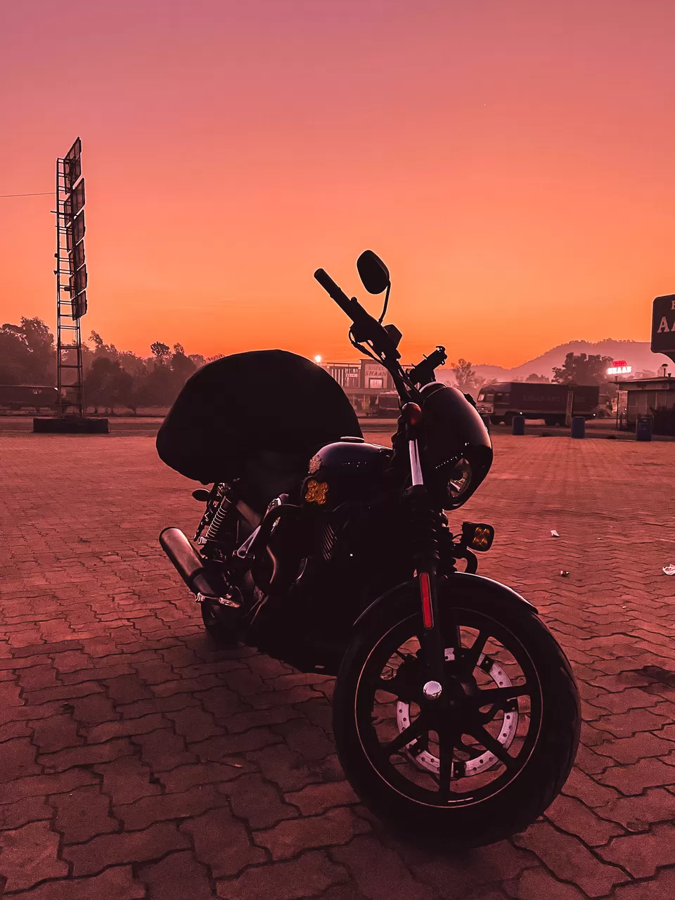 Photo of Hotel Ahura, National Highway 48, Ambivali Tarf Bahare, Maharashtra, India by 2wheeled Paradise