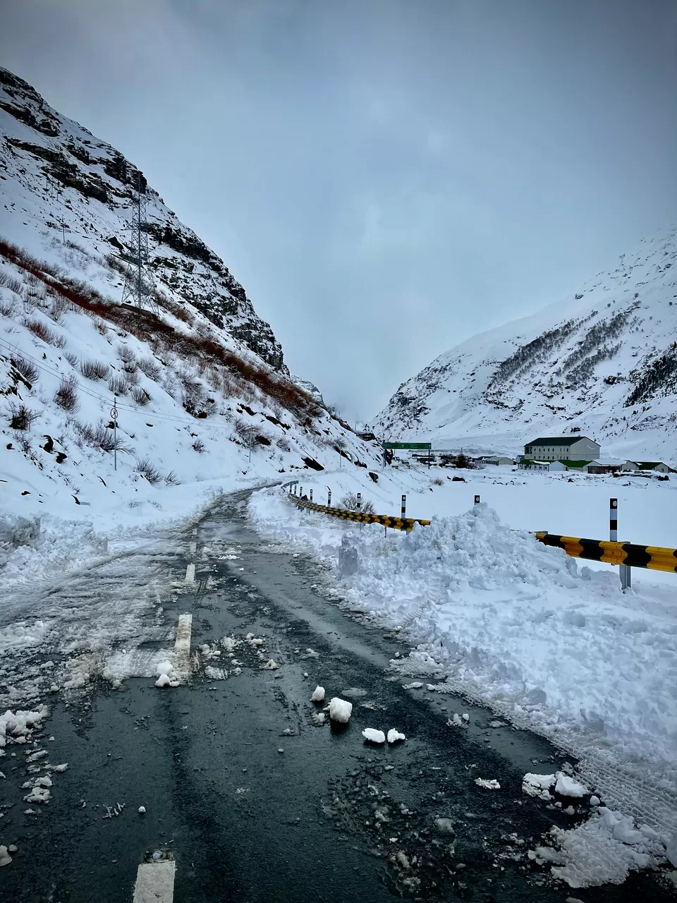 Photo of Burwa, Himachal Pradesh, India by 2wheeled Paradise