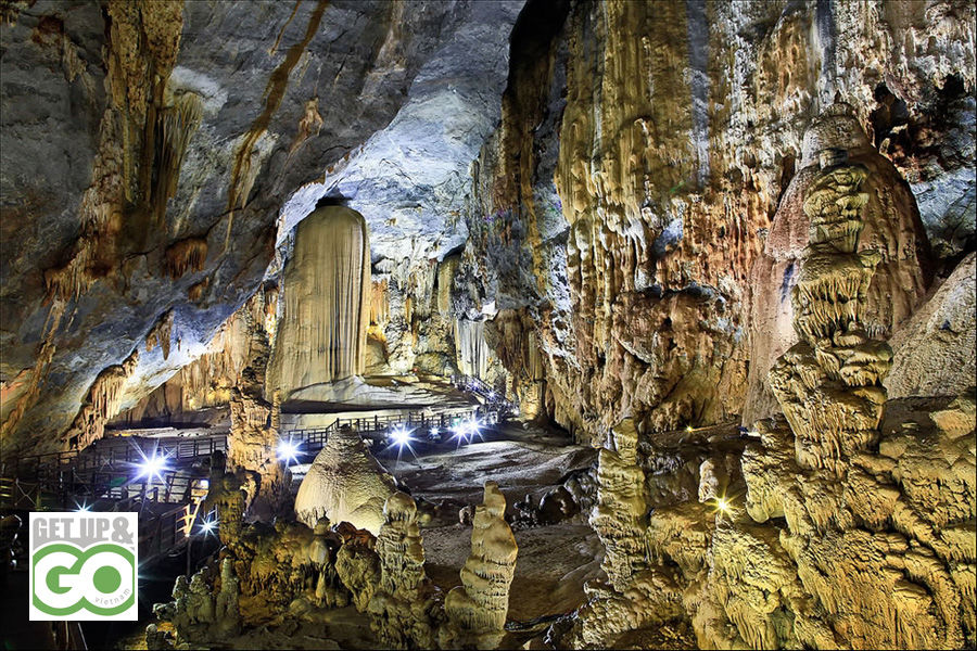 Photo of Phong Nha - Ke Bang National Park Headquarter, Sơn Trạch, Quang Binh Province, Vietnam by Eric Couwenberg
