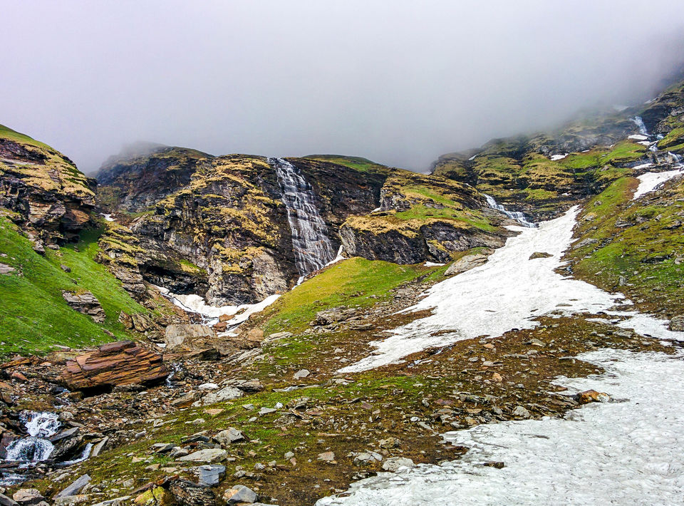 Photo of Everything you need to know before trekking to Bhrigu! 15/21 by Lovers on the run