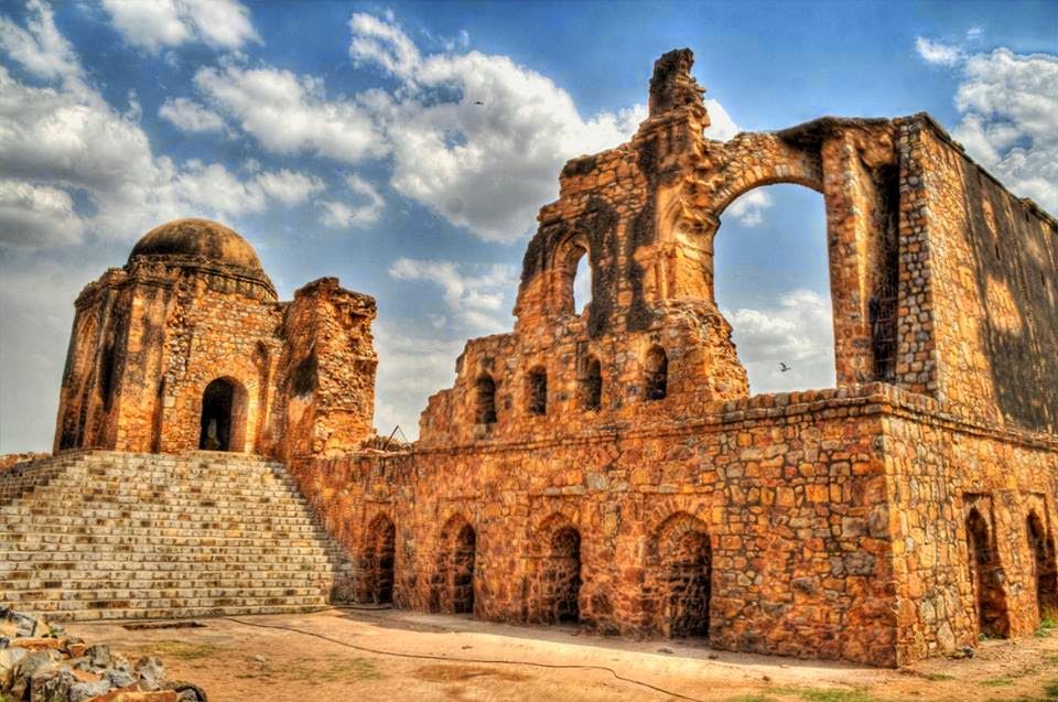 Photo of 8 Not So Famous Yet Beautiful Historical Places Of Delhi Which Even Most Of The Delhiites Don't know 1/9 by Kamakshi Pal