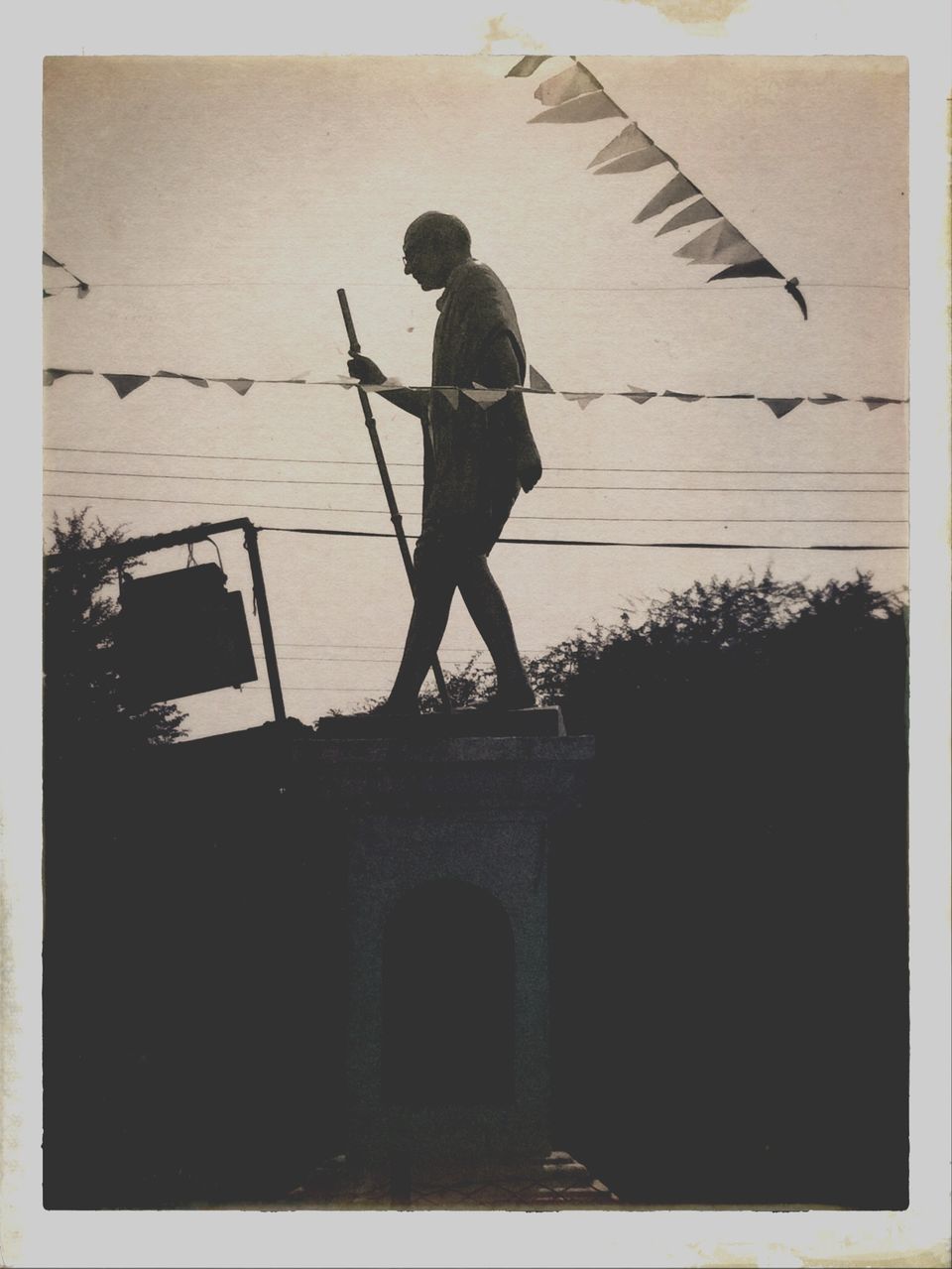 Photo of Dandi Kooch: walking the Gandhi way 20/94 by Ravinder Singh