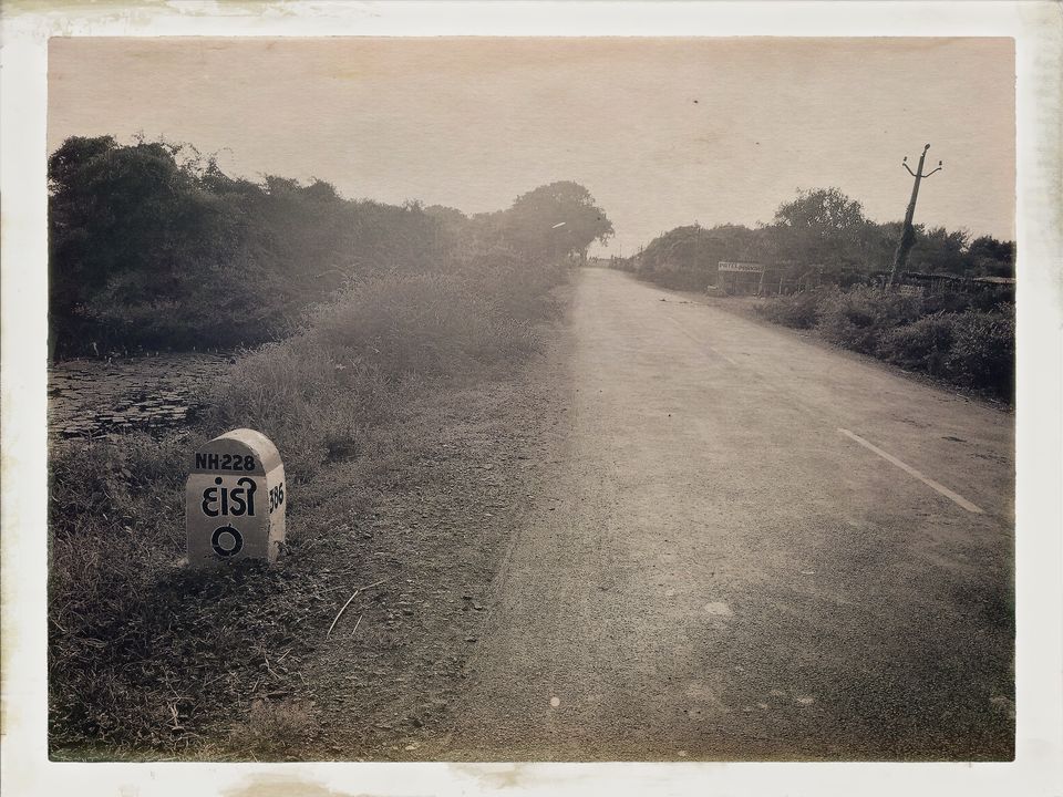 Photo of Dandi Kooch: walking the Gandhi way 64/94 by Ravinder Singh