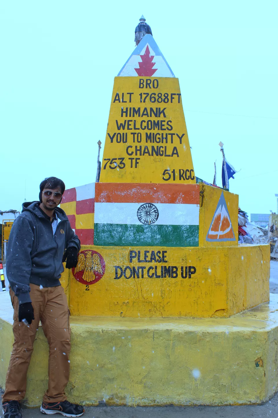 Photo of Changla Pass, Pangong Lake Road by Pramod Krishna Prasad