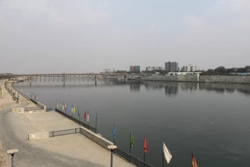 Photo of Sabarmati Riverfront Walkway East, Keshav Nagar, Ahmedabad, Gujarat, India by corporateslave