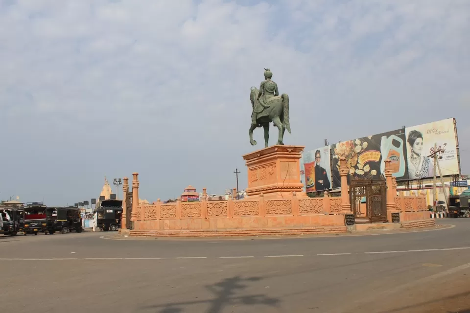 Photo of Somnath Temple Parking, Prabhas Patan, Gujarat, India by corporateslave