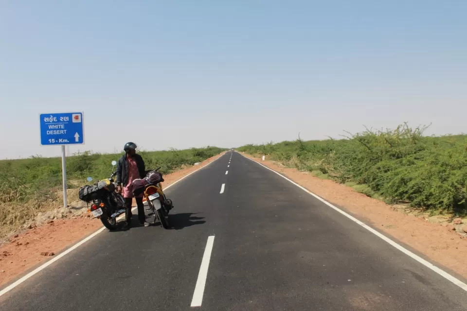 Photo of White Desert/Rann Of Kachchh, Bhuj, Gujarat, India by corporateslave