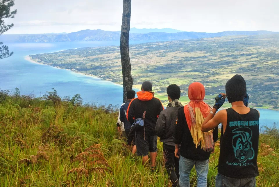 Photo of Haila! The Largest Volcanic Lake In The World - Any Guesses? by Aahna