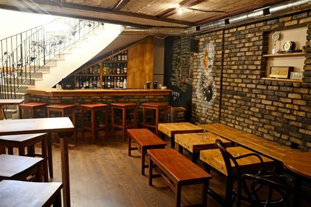 6 Best Cheap Budget Restaurants in Delhi, Best Affordable Restaurants