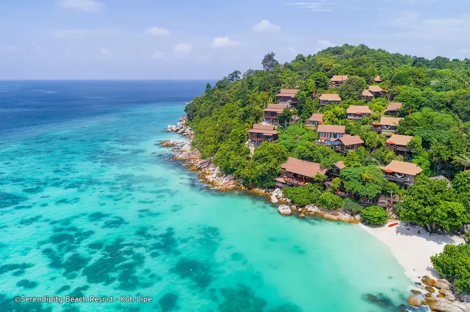 Photo of Sunrise Beach, Ko Tarutao, Mueang Satun District, Satun, Thailand by Aahna