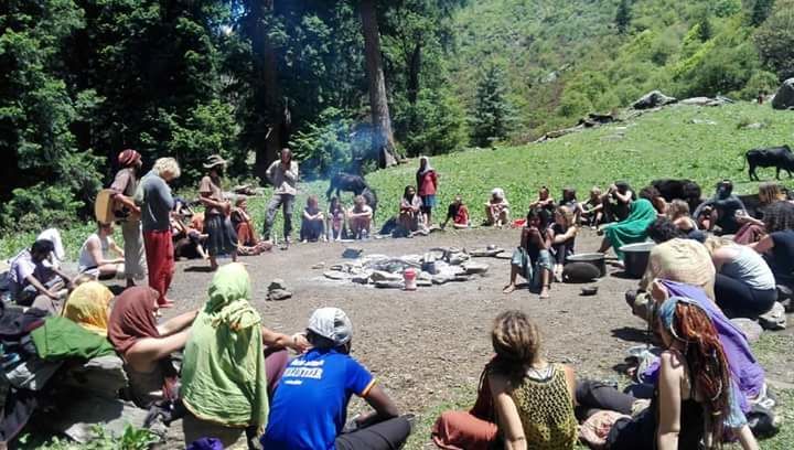 Photo of The Other Side of ‘Parvati Valley’: Rainbow Gathering in India, Kheerganga 6/7 by Jacinth Paul