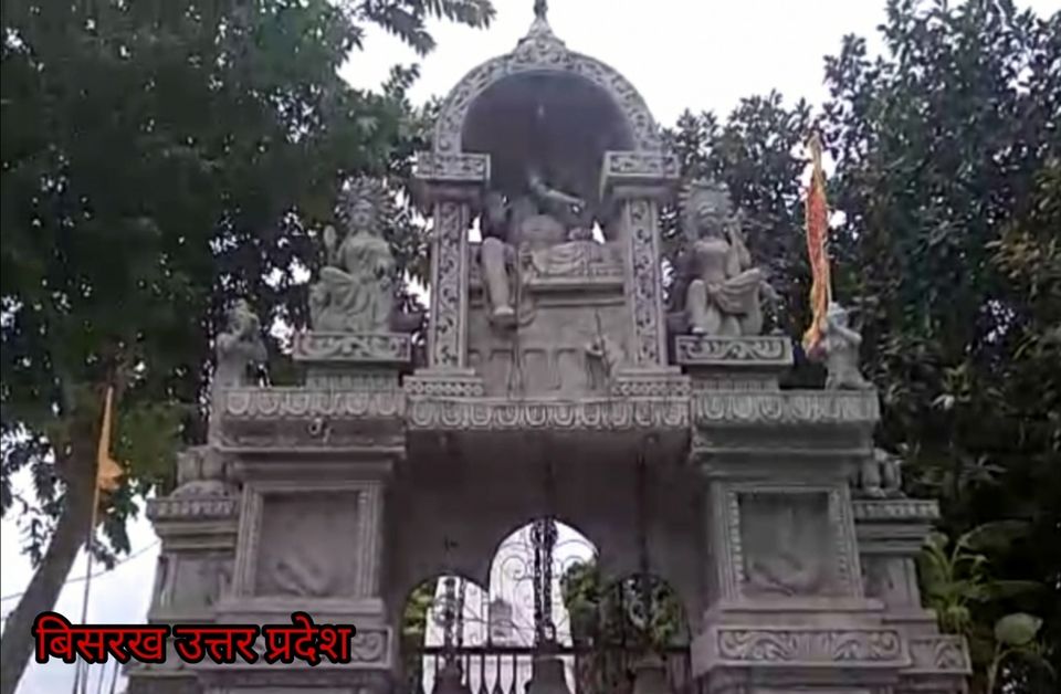 Photo of भारत के ऐसे 5 स्थान जहाँ श्रीराम की नहीं बल्कि रावण की पुजा होती है by nomadic_mahendra