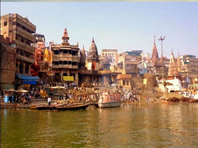 Photo of काशी की मणिकर्णिका घाट, जहां रात भर नृत्य करती हैं नगर वधूएं... by nomadic_mahendra