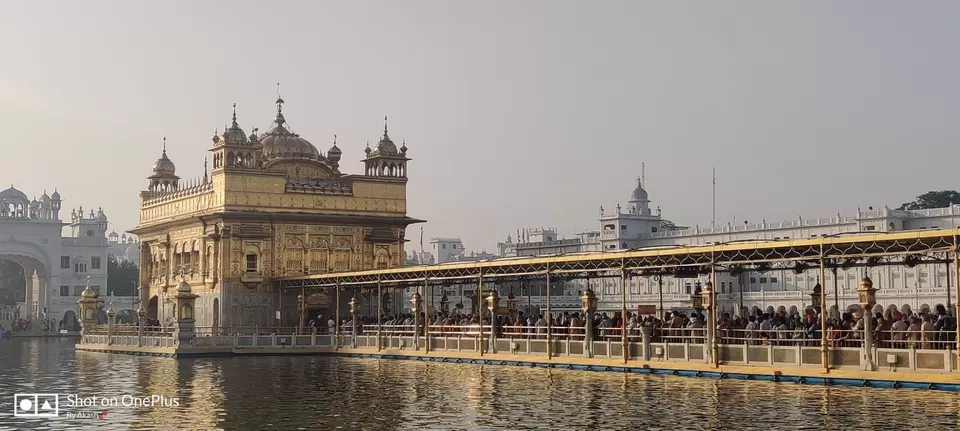 Photo of Amritsar Golden Temple by akash chavan