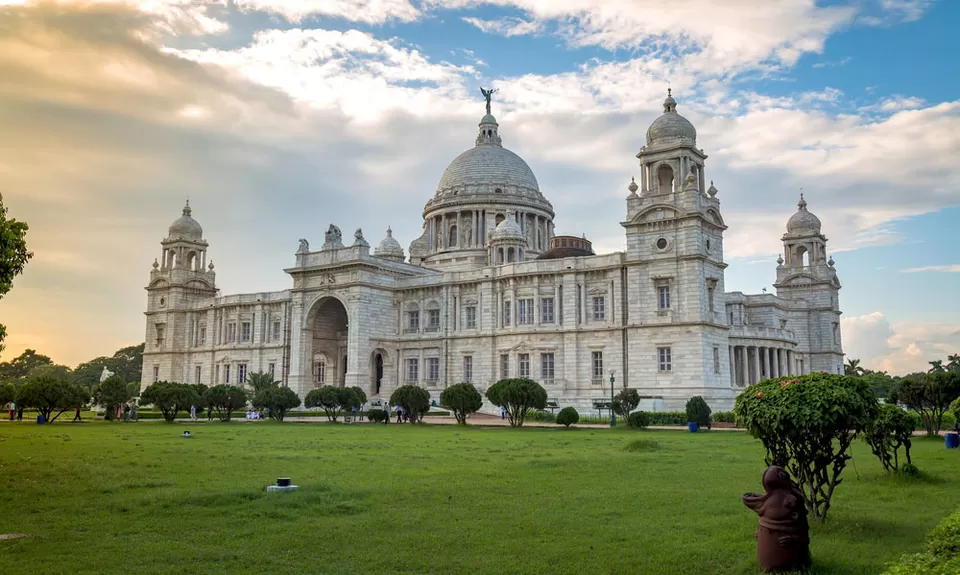 Photo of Victoria Memorial, Queens Way, Maidan, Kolkata, West Bengal, India by Surjatapa Adak