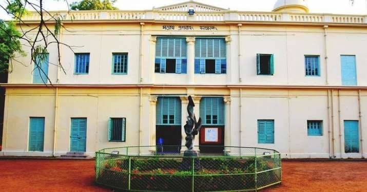 Photo of রবীন্দ্রজয়ন্তী উপলক্ষে রবীন্দ্রকথা এবং রবীন্দ্রস্মৃতি বিজড়িত স্থান পরিদর্শন... by Surjatapa Adak