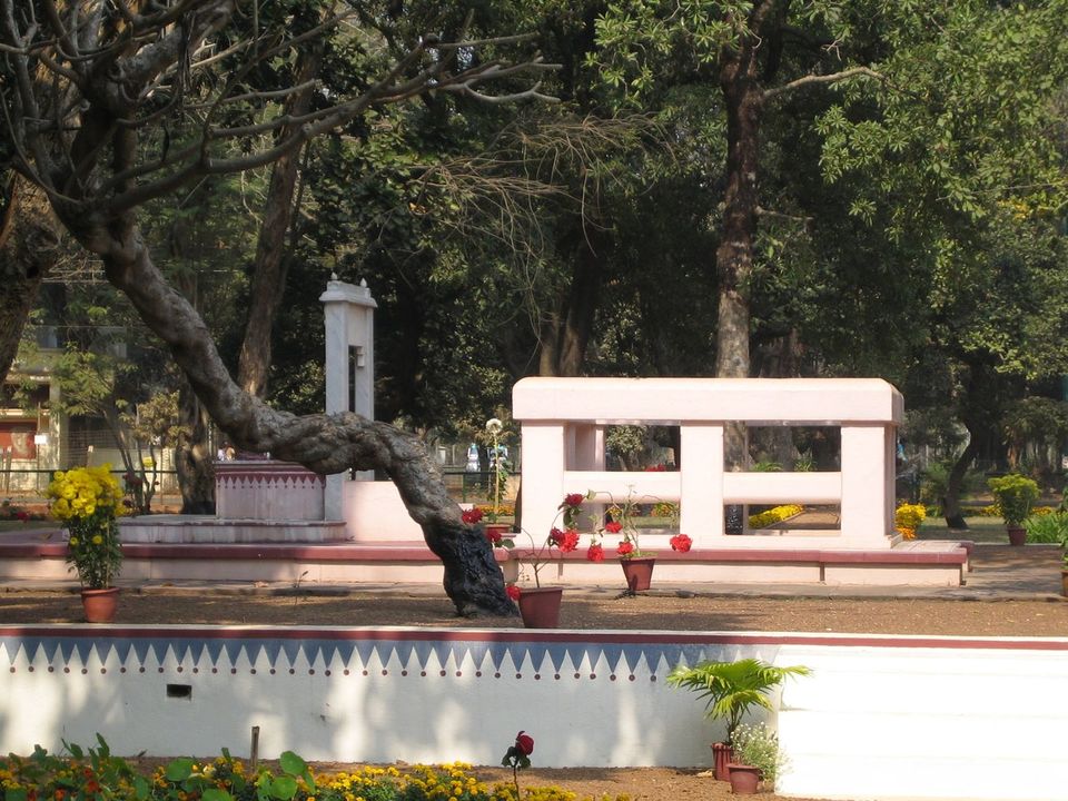 Photo of রবীন্দ্রজয়ন্তী উপলক্ষে রবীন্দ্রকথা এবং রবীন্দ্রস্মৃতি বিজড়িত স্থান পরিদর্শন... by Surjatapa Adak