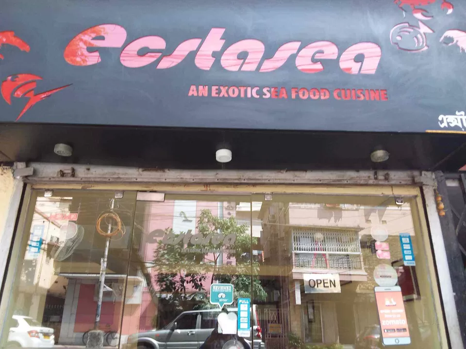 Photo of Ecstasea, Lake Place Road, lake Terrace, Kalighat, Kolkata, West Bengal, India by Surjatapa Adak