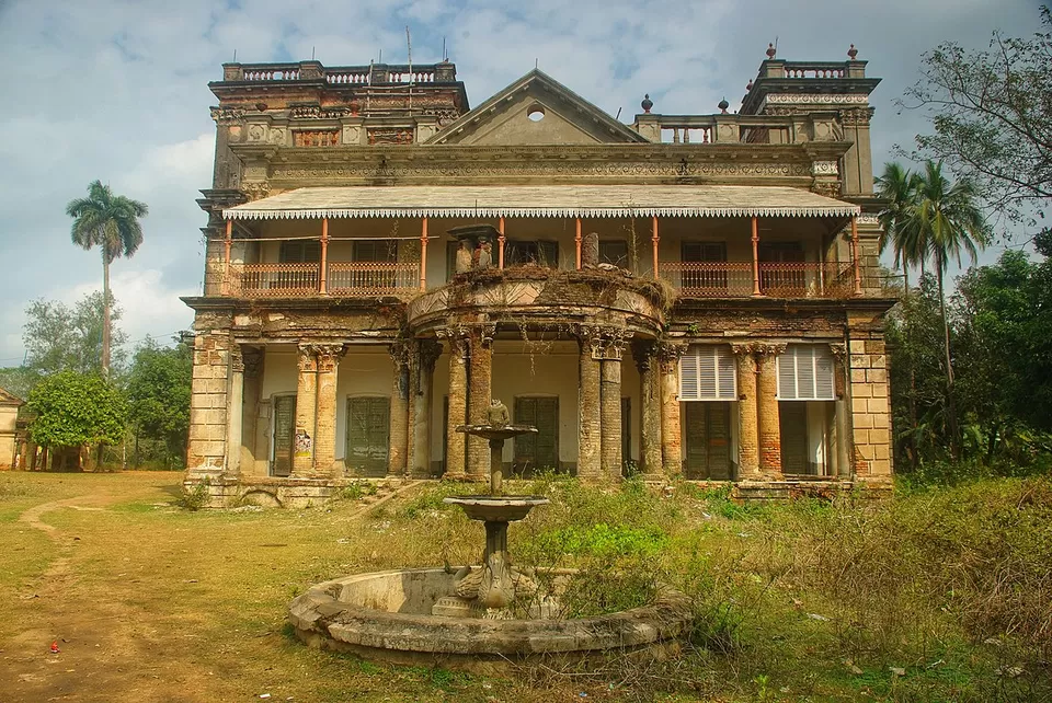 Photo of Narajole Raj Bari, Nij Narajol, West Bengal, India by Surjatapa Adak