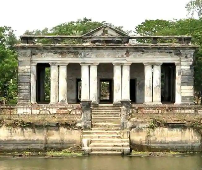 Photo of নাড়াজলে রাজবাড়ির ৬০০ বছরের লুকানো ইতিহাসের সন্ধানে by Surjatapa Adak