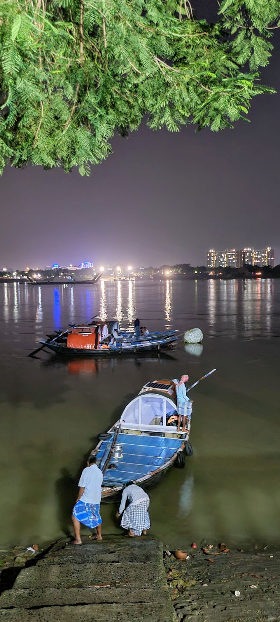 Photo of Prinsep Ghat - A nostalgic walk along the Hooghly riverfront in Kolkata | Wandering Bong by Wandering Bong