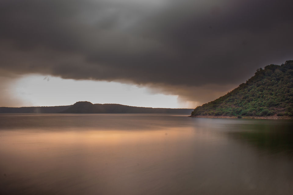 Photo of Tighra Dam Backwaters, Gwalior - An Unexpected Wonder 2/7 by Kshitish Pandey