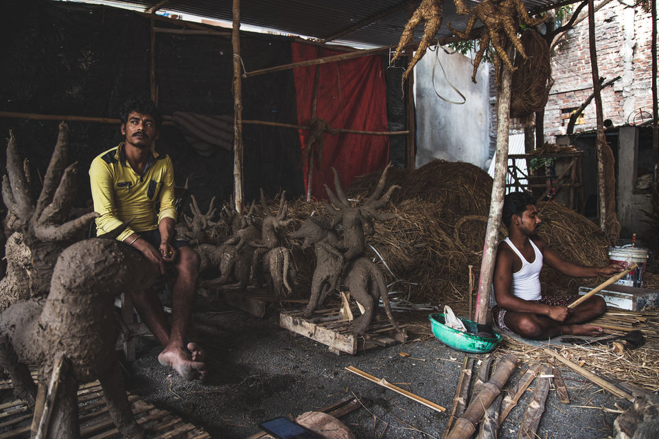 Photo of Photoblog - A Story of Durga Idol Makers , Indore 4/56 by Kshitish Pandey