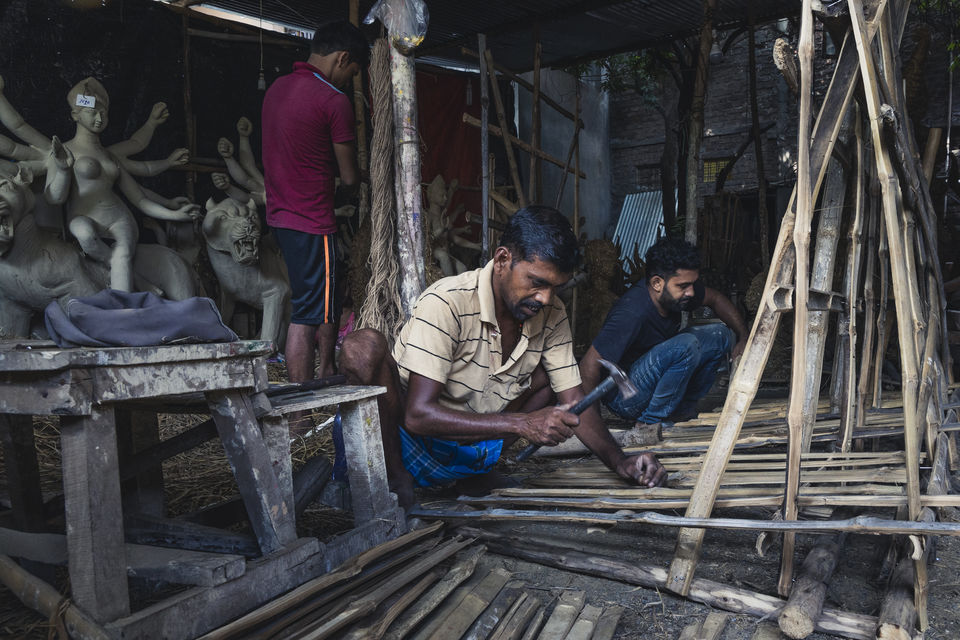 Photo of Photoblog - A Story of Durga Idol Makers , Indore 6/56 by Kshitish Pandey