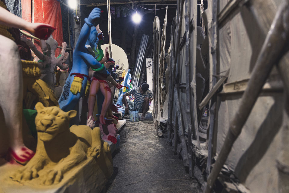 Photo of Photoblog - A Story of Durga Idol Makers , Indore 26/56 by Kshitish Pandey