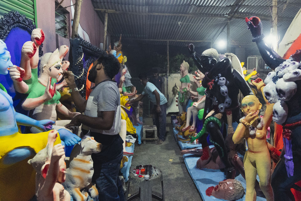 Photo of Photoblog - A Story of Durga Idol Makers , Indore 27/56 by Kshitish Pandey