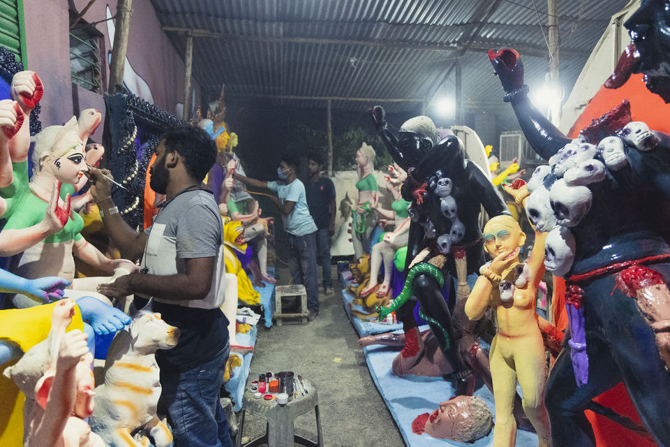 Photo of Photoblog - A Story of Durga Idol Makers , Indore 28/56 by Kshitish Pandey