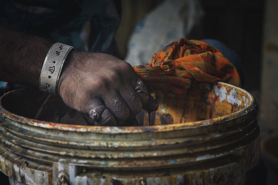Photo of Photoblog - A Story of Durga Idol Makers , Indore 40/56 by Kshitish Pandey