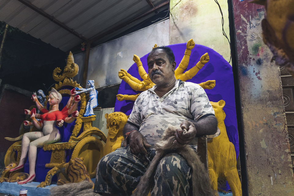 Photo of Photoblog - A Story of Durga Idol Makers , Indore 50/56 by Kshitish Pandey