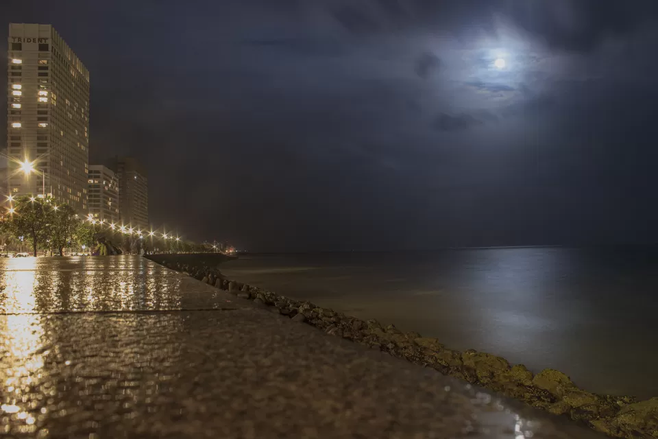 Photo of Marine Drive, Charni Road East, Chowpatty, Girgaon, Mumbai, Maharashtra, India by Kshitish Pandey